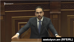 Տիգրան Ավինյան