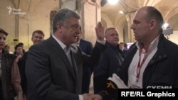 Уже ввечері дня виборів «Схеми» знову пішли з питаннями до Порошенка