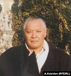 Аким Өзгөн. 2004-жылдын күзү. А.Капай уулунун сүрөтү.