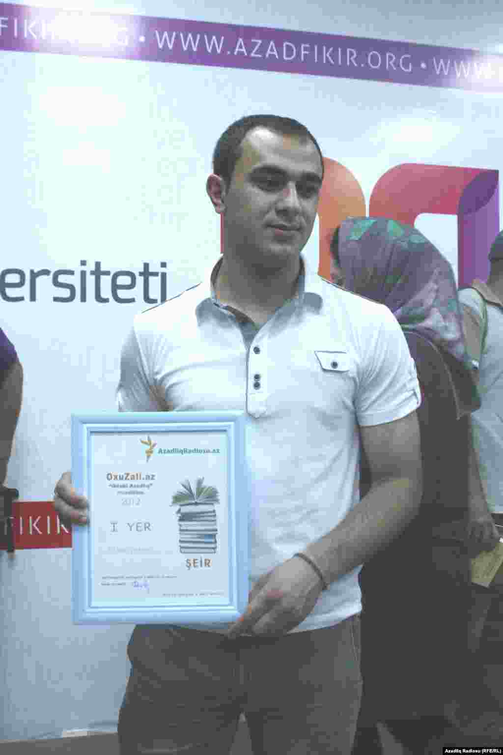 "Ədəbi Azadlıq-2012" müsabiqəsinin qalibi Elmar Şahmar (şeir nominasiyası)