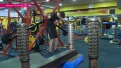 Парень с ДЦП стал звездой фитнес-клубов