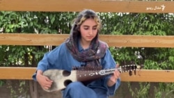 ښکلا ځاځۍ: تش لاس نه بلکې د یوه غښتلي هنر په بدرګه درېیم هېواد ته روانه یم