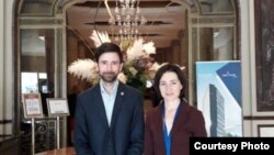 Parlamentarul liberal Matei Dobrovie și Maia Sandu, președinta aleasă a R. Moldova (Courtesy Photo)