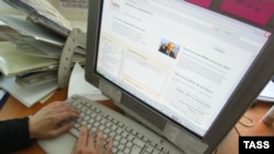 دکتر آجودانی می گوید تکنولوژی همیشه در خدمت دمکراسی و ارتباطات بوده است