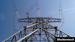 Прем’єр також заявляє, що пошкоджені всі теплові та гідроелектростанції в країні