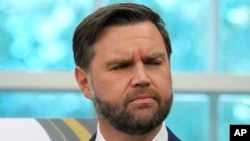 Віцепрезидент США Джей Ді Венс наголосив, що остаточне рішення ухвалюватиме президент Трамп 