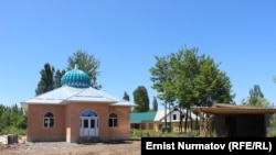 Өзгөн, Кызыл-Октябрь айылы