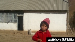 Юная жительница Чаткальского района