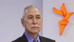 Орозбек Молдалиев.