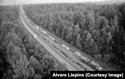 Учасники акції «Балтійський шлях», Латвія, 1989 рік