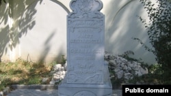 Bağçasarayda Amet Özenbaşlı mezarı