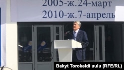 Алмазбек Атамбаев.