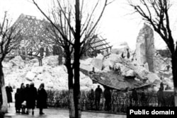 Руіны разбуранай Фары Вітаўта, 1961