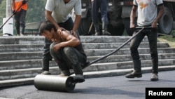 Дар Русия миллионҳо нафар аз муҳоҷирони Осиёи Марказӣ кору зиндагӣ мекунанд.