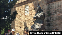 Кыргыз жоокерлеринин күмбөзү. Изник шаары.