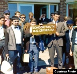 Лондонският младежки джаз оркестър по време на фестивала в София.