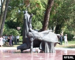 მუჰაჯირების მემორიალი სოხუმში