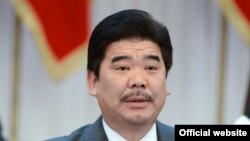 Алтынбек Максүтов.