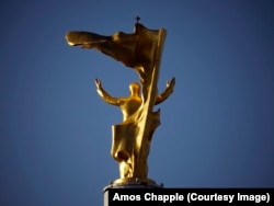 Altyn heýlek indi gün bilen kybapdaş hereket etmeýär.