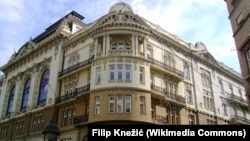 Tekst Memoranduma je bio izložen na stolu u jednoj od prostorija SANU i svaki akademik mogao je da ga prelista