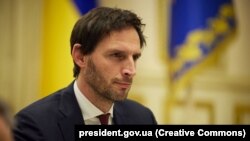 Wopke Hoekstra 2022 novemberében Kijevben akkor még holland külügyminiszterként 