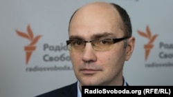 Дмитро Левусь