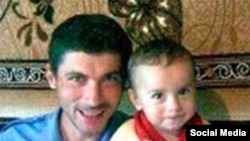 Reşat Ametov oğlunen