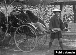 Николай Романов преди да се превърне в Николай II, на посещение в Япония през 1891 г.