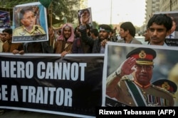 په کراچۍ کې د مشرف لسګونه پلویانو هغه ته د مرګ سزا اورولو ضد لاریون وکړ - د ۲۰۱۹ز د ډېسېمبر ۳۰مې انځور.