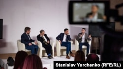 Mustafa Cemilev «Ukrain cemiyeti ve Qırım – kelecekke baquv» munaqaşası vaqtında