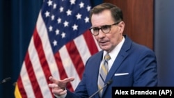 Жон Кирби. Архивдик сүрөт