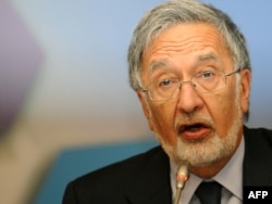 Afghan Foreign Minister Zalmay Rasul