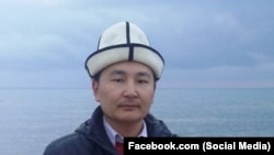 Айбек Мырза.