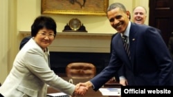 Кыргыз-АКШ лидерлери акыркы жолу 2011-жылы март айында Вашингтондо жолуккан. Эки өлкөнүн ошол учурдагы президенттери Роза Отунбаева жана Барак Обама.