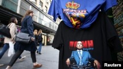 Majica sa likom Vladimira Putina u Knez Mihailovoj ulici u centru Beograda