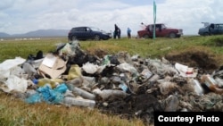 Соң-Көлдөгү таштандылар