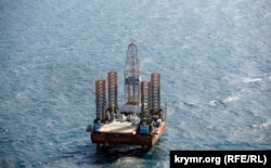 Украинская буровая самоподъемная буровая установка в Черном море, архивное фото