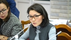 Элвира Сурабалдиева.