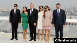 Алиевдердин үй-бүлөсү