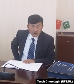 Артыштык кыргыз жазуучусу жана илимпозу Амантур Абдырасул.