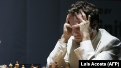 Գրոսմայստեր Լևոն Արոնյան, արխիվ