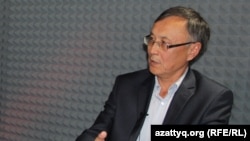 Казбек Бейсебаев, бывший дипломат, выступает против единого часового пояса