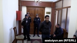 Armenia - Investigators conduct searches in the Gyumri city hall, October 21, 2025.