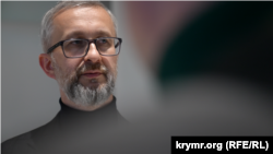 Він, проте, зауважив, що Києву треба активніше працювати зі США за нової адміністрації в Білому домі, не поступаючись національними інтересами України