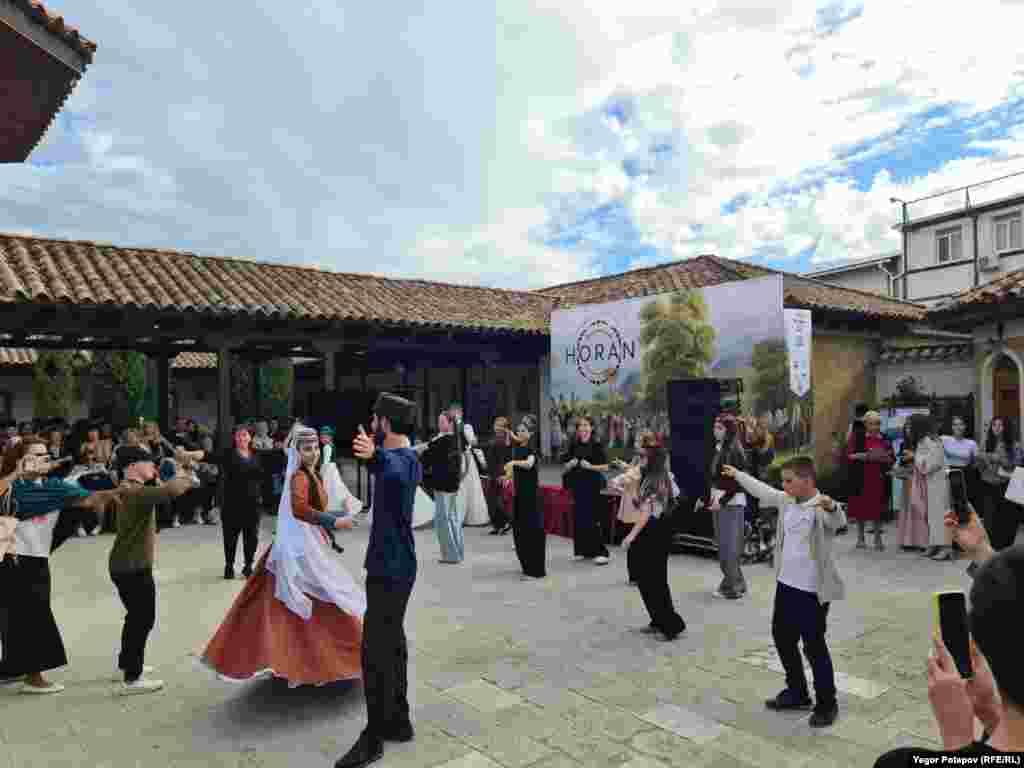 Festival soñunda istegenler oyun töşedi