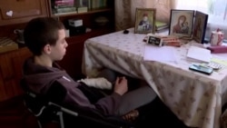 Un elev ucrainean retrăiește clipele în care un soldat rus i-a ucis cu sânge rece tatăl