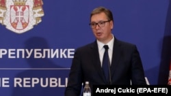 Predsednik Srbije Aleksandar Vučić izjavio je 20. septembra da je policija Kosova na graničnom prelazu "skidala tablice jedne suverene države, članice Ujedinjenih nacija".