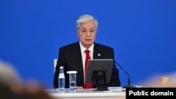 Қазақстан президенті Қасым-Жомарт Тоқаев ұлттық құрылтайда сөйлеп отыр. Бурабай, Ақмола облысы, 14 наурыз, 2025 жыл