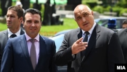 Архивска фотографија-премиерите на Македонија и Бугарија Зоран Заев и Бојко Борисов на средба во Софија,20.06.2017 