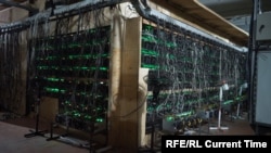 Майнинг-ферма в российском городе Иркутске. Иллюстративное фото.